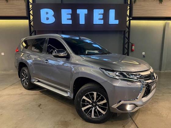 MITSUBISHI PAJERO FULL 3.2 HPE 4X4 16V TURBO INTERCOOLER DIESEL 4P AUTOMÁTICO